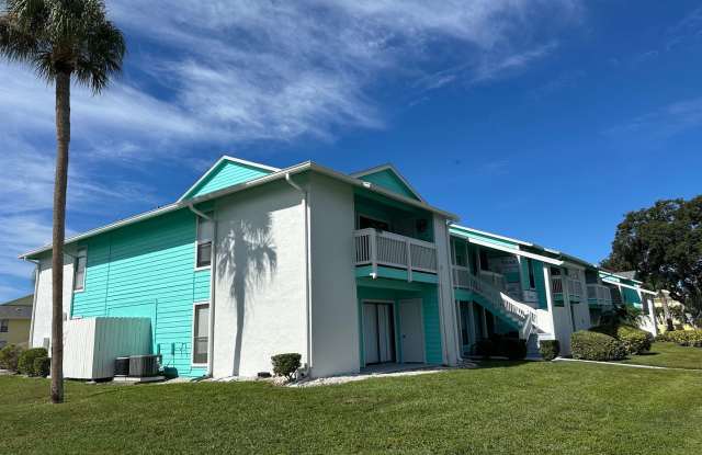 Move in ready 2br/2bath Condo in Palm Harbor "Harbor Club" Ground Floor! photos photos