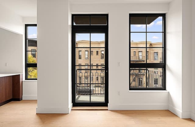 755 Washington Ave # 3A Gallery 4