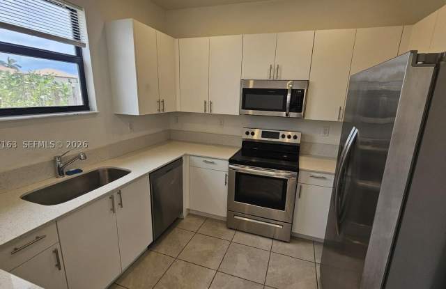 11910 SW 247th Ter Gallery 3