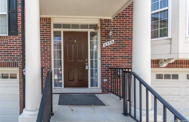 6959 EDGEWATER Drive Gallery 2