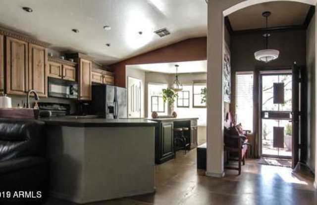 5509 S 41ST Place - 5509 South 41st Place, Phoenix, AZ 85040