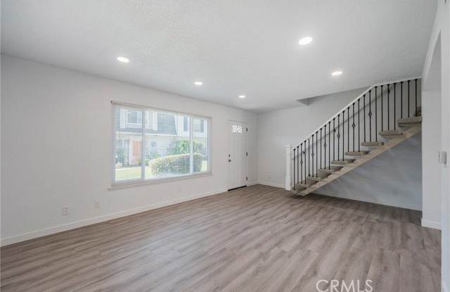 10062 Ellis Avenue Gallery 4