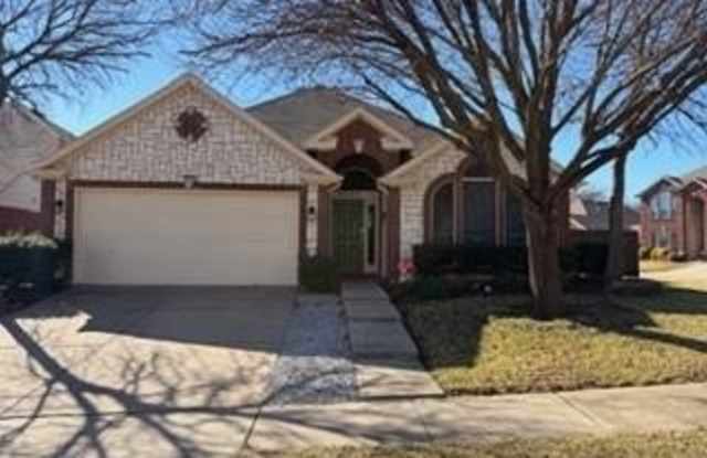 4000 Double Oak Drive - 4000 Double Oak Drive, Bedford, TX 76021