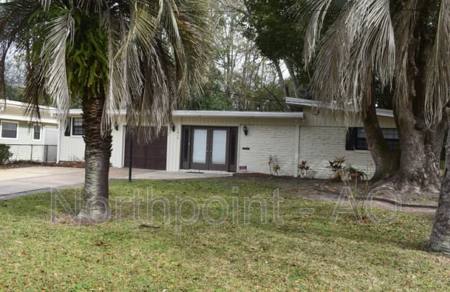 1615 Louvre Dr - 1615 Louvre Drive, Jacksonville, FL 32221