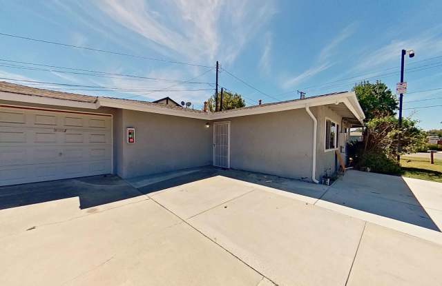186 E 21st Street, Unit A, Spacious 3 Bedroom 2 Bath Home in Costa Mesa! photos photos