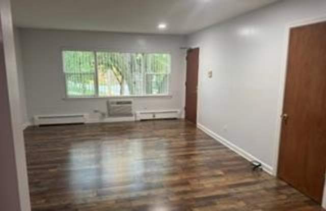 303 W Park Place Gallery 3