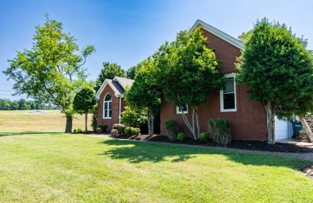 FOR LEASE- 4 BEDROOM HOME IN LEBANON! Gallery 4