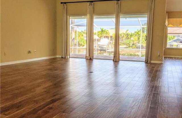 913 BUNKER VIEW DRIVE Gallery 3