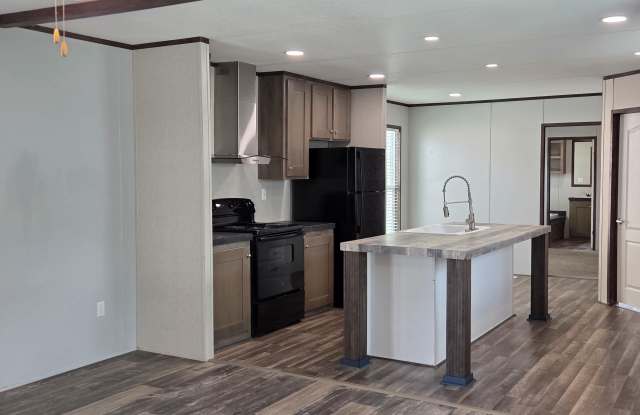 200 Raider Lane photos photos