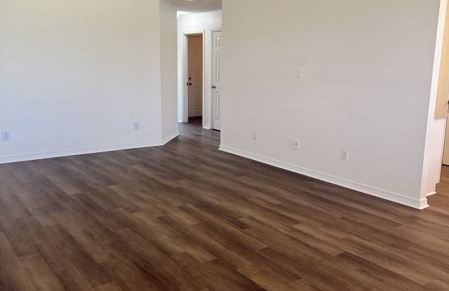 2700 Hampton Park Circle Gallery 3