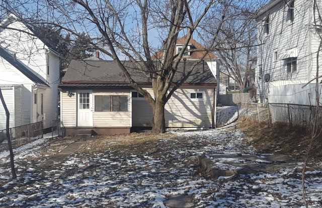 222 Rosehill Ave Gallery 2