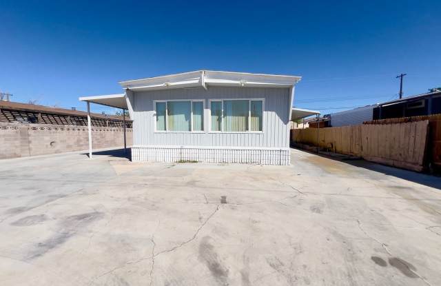 Newly Remodeled 3 bed/2 bath Home - Fully Gated! photos photos