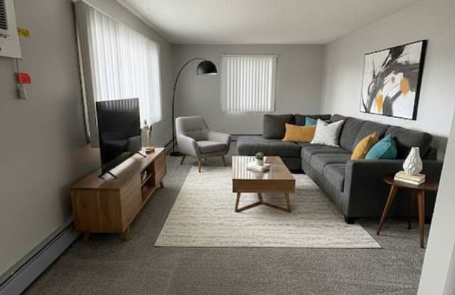 1140 Flammang Dr photos photos