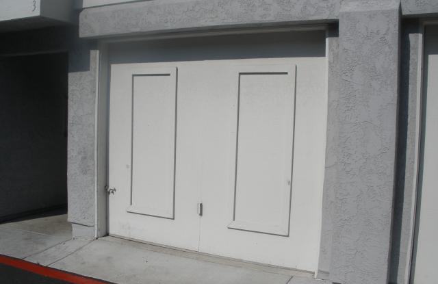 1/2 off of Move in October rent.....2bd/2ba Upper Unit In Quail Ridge!! Gallery 4