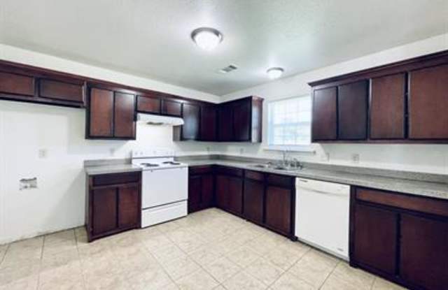 473775 East 1117 Road Gallery 4