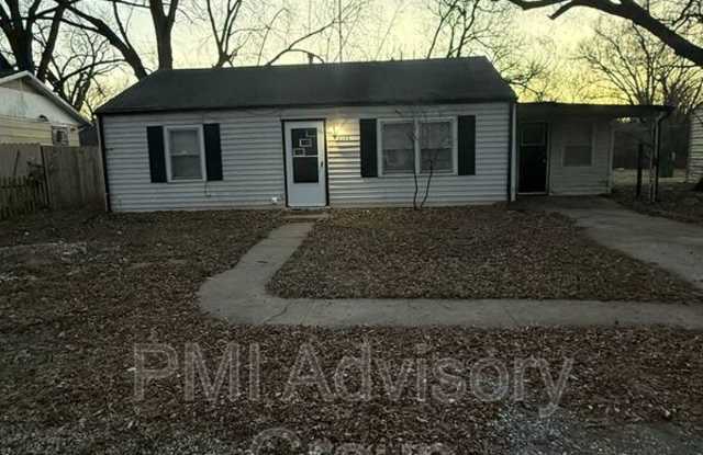 3365 Southeast Girard Street photos photos