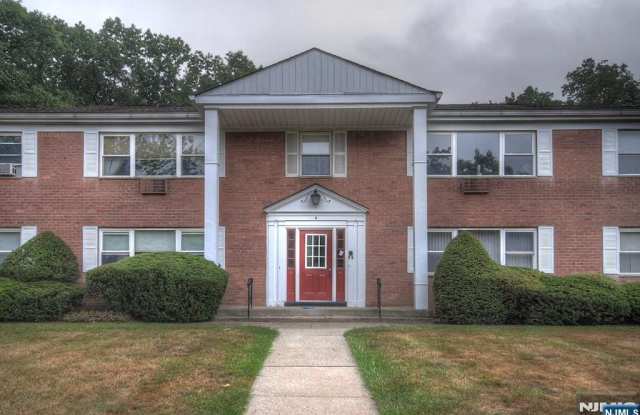 4 Rolling Ridge 4D - 4 Rolling Ridge Road, Montvale, NJ 07645 4 Rolling Ridge 4D - 4 Rolling Ridge Road, Montvale, NJ 07645