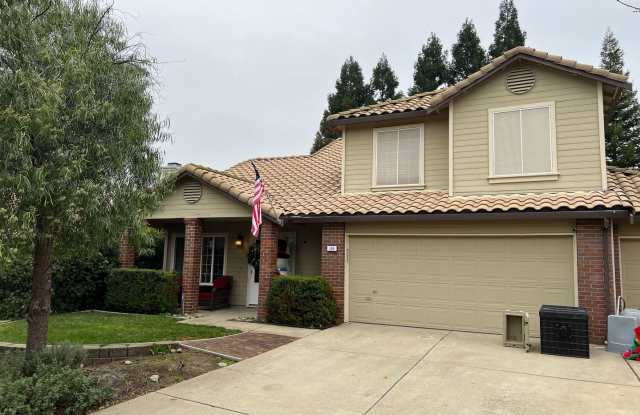 Wonderful 4 Bedroom Home Near Parks With Shopping Nearby! - 104 Galston Court, Roseville, CA 95747