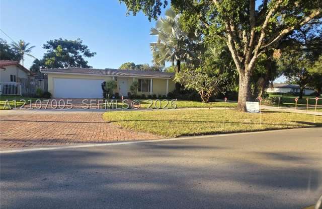 6325 Miami Lakeway Gallery 1