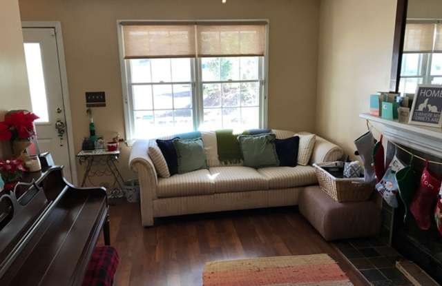 3BR Eastside Home Gallery 3