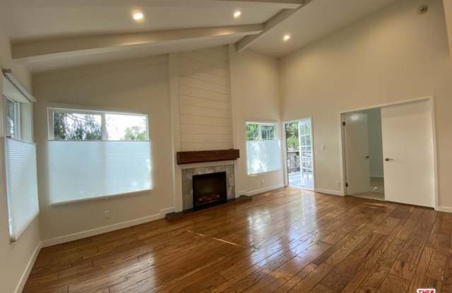 4825 MAYTIME Lane Gallery 2