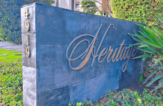 Beautiful 2 Bedroom Condominium Near Fashion Fair Mall  Fresno State! photos photos