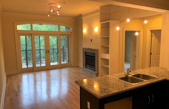 600 West Meadow Gallery 3