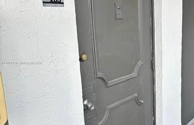 14185 SW 87th St photos photos