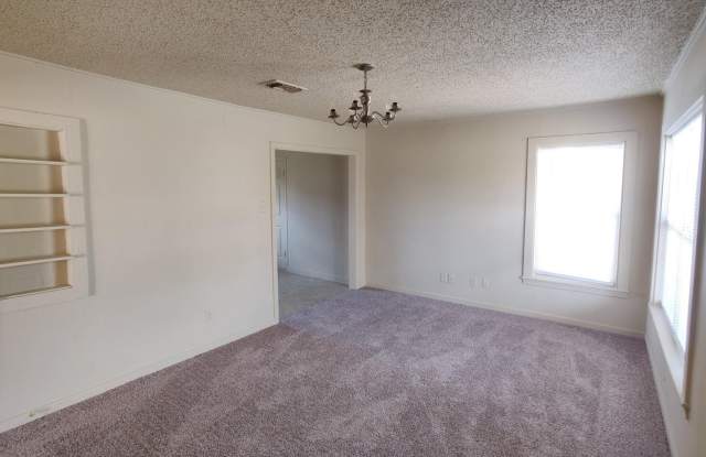 309 N Milton Gallery 2