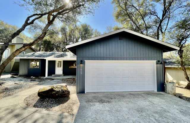 17675 Foxtail Dr. photos photos