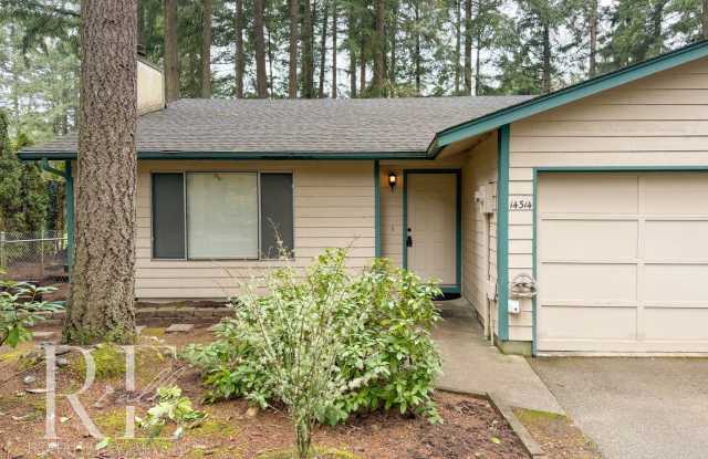Vaulted Ceilings, Skylights  a True Primary Suite in This Gig Harbor Duplex photos photos