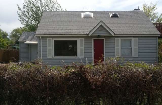 Cute East Side Cottage 3 Bedroom Home photos photos