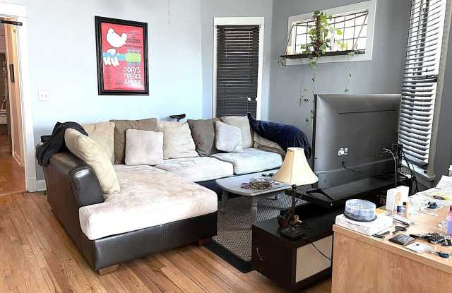 3926 W Byron Street Gallery 2