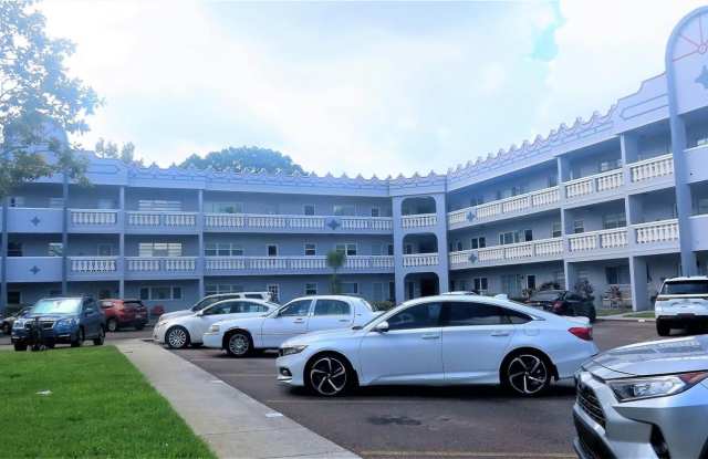 2295 AMERICUS BOULEVARD E Gallery 2