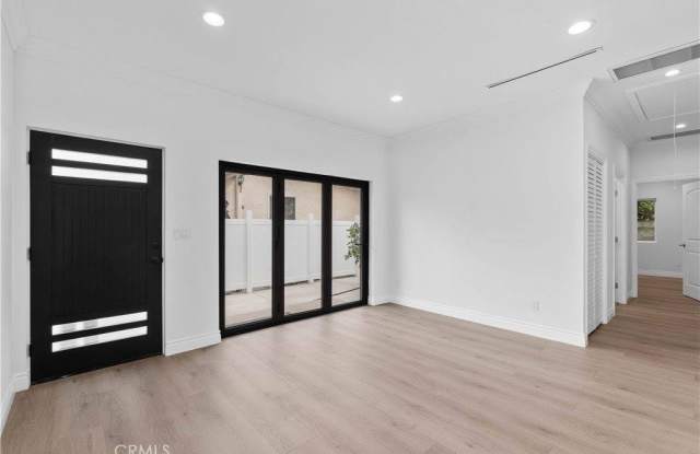 614 E Lomita #A Gallery 3