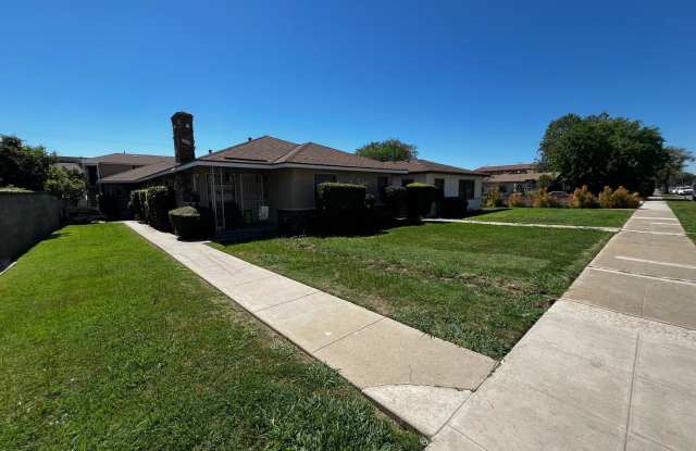 2 Bedroom 1 Bath Apartment for Rent in Arcadia with New Ductless A/C photos photos