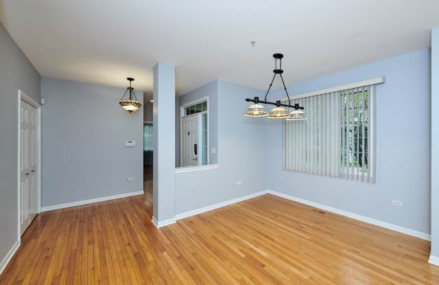 7414 N LINCOLN Avenue Gallery 3