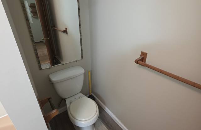 135 8th Street - 1 Gallery 4