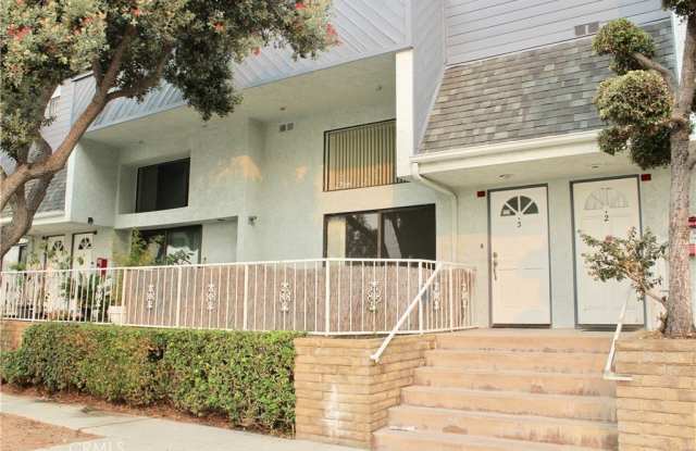 915 Diamond Street - 915 Diamond Street, Redondo Beach, CA 90277