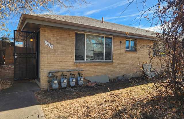 Move In Special offered 2 bedroom with 1 bath photos photos