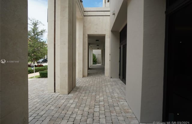 718 S Valencia Ave - 718 Valencia Ave, Coral Gables, FL 33134
