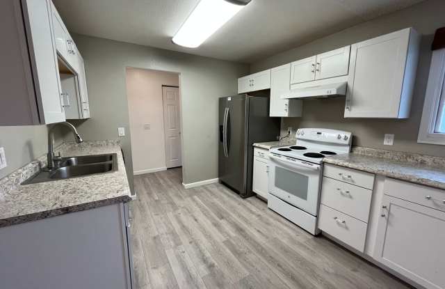 Stunning Two Bedroom home in East Anchorage photos photos