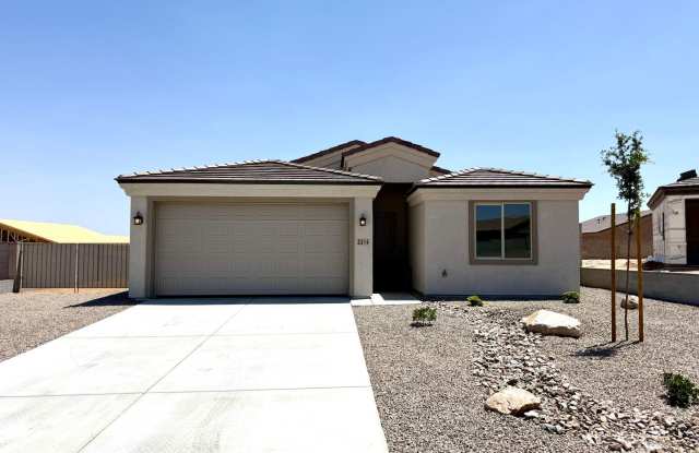 Beautiful New Construction 3 Bedroom Home in Cul De Sac with Solar and RV parking! photos photos