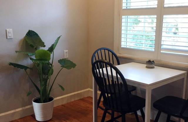 1570 Pineapple Avenue Gallery 4