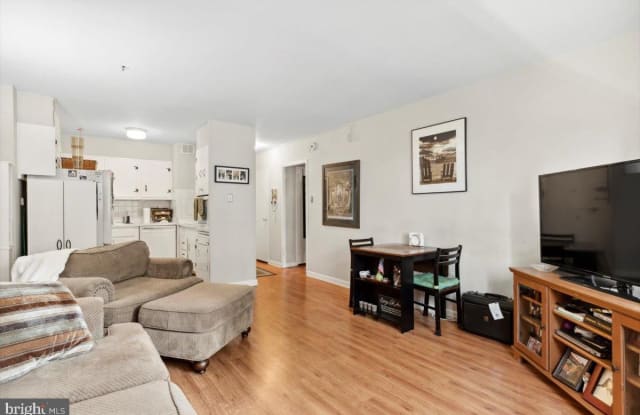 1900 JOHN F KENNEDY BOULEVARD - 1900 John F Kennedy Boulevard, Philadelphia, PA 19103