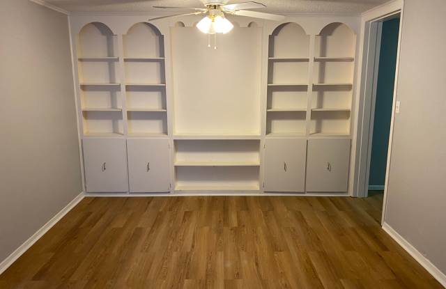 Charming 1 Bed, 1 Bath Condo Near University photos photos
