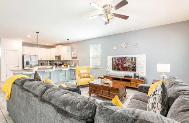 9036 Stinger Drive Gallery 3