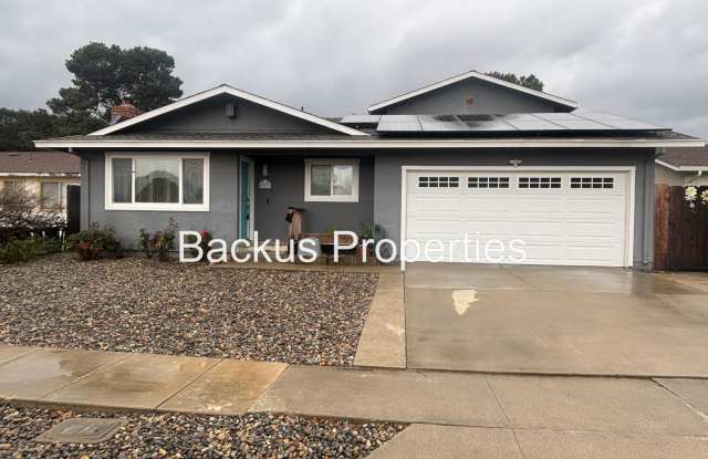 Wonderful Three-Bedroom home in Gonzales photos photos