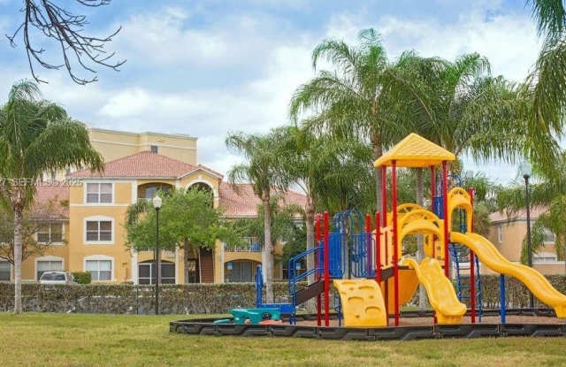 5560 NW 61st St photos photos