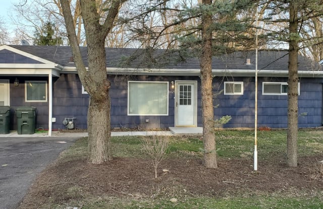 16025 Saint Louis Avenue - 16025 St Louis Avenue, Markham, IL 60428